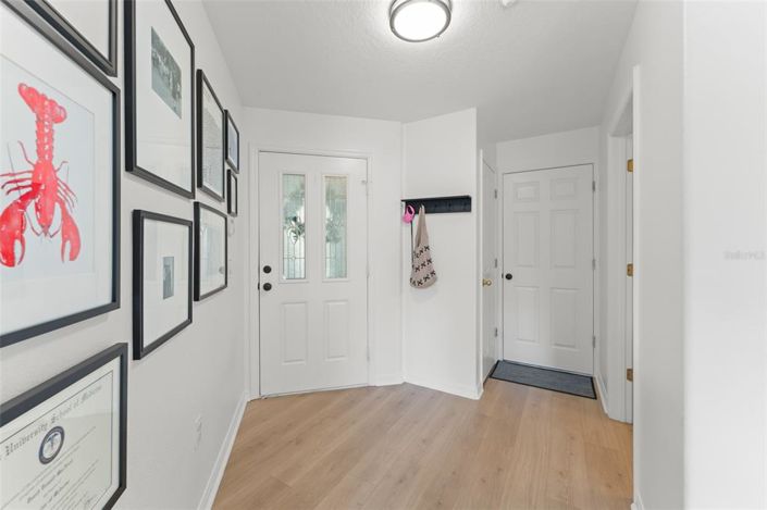 Image No.2-Maison de ville de 3 chambres à vendre à Saint John