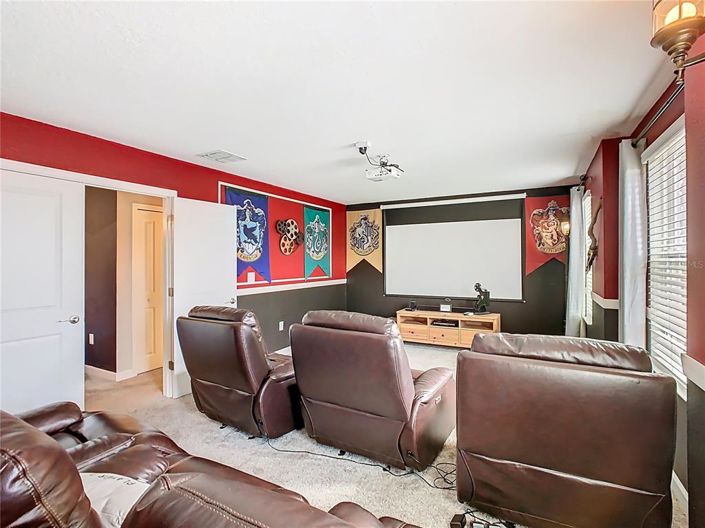 Image No.29-8 Bed House for sale