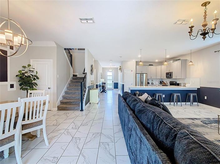 Image No.9-8 Bed House for sale