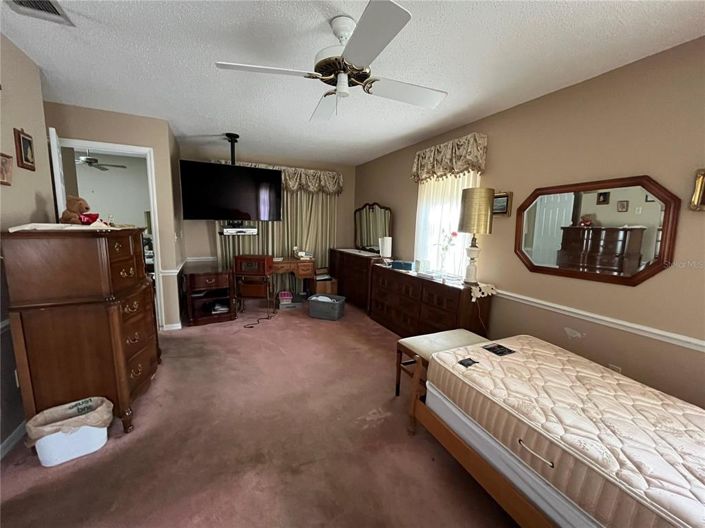 Image No.19-3 Bed Townhouse for sale