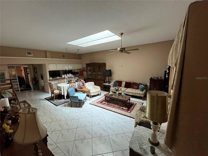 Image No.29-3 Bed Townhouse for sale