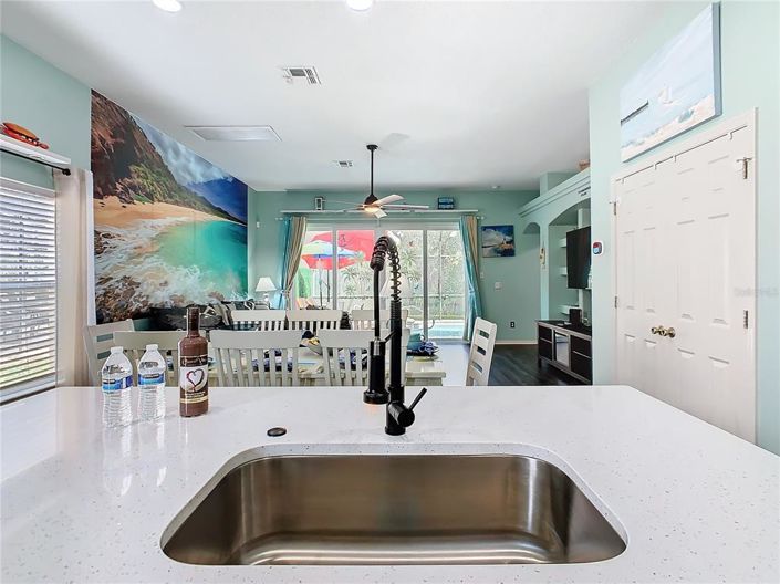 Image No.11-6 Bed House for sale