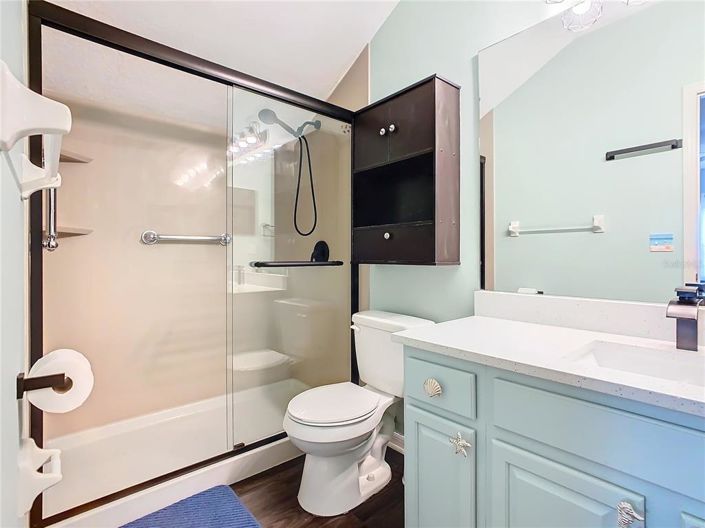 Image No.44-6 Bed House for sale