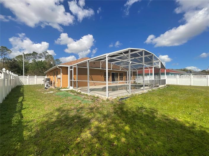 Image No.14-3 Bed House for sale