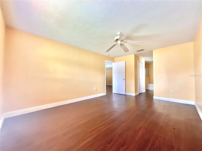 Image No.9-3 Bed House for sale