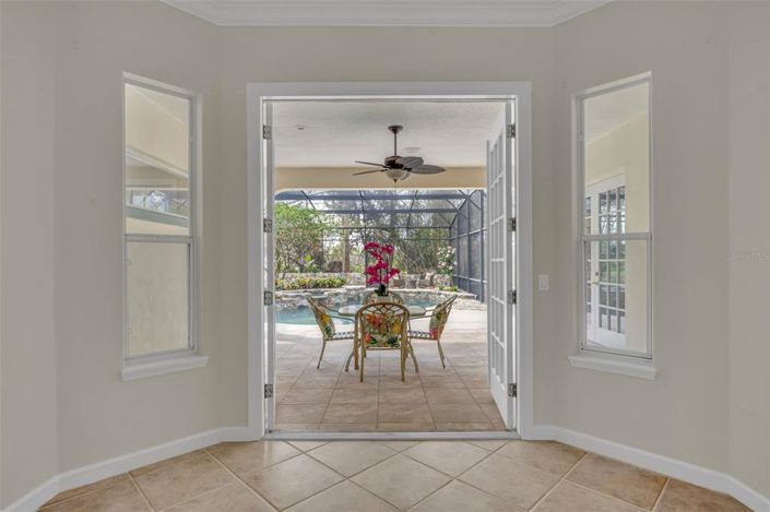 Image No.11-4 Bed House for sale