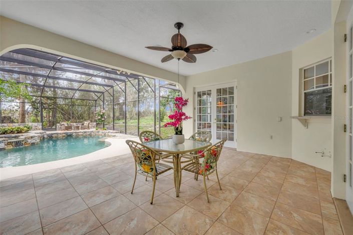 Image No.12-4 Bed House for sale