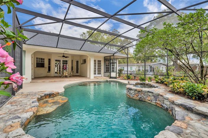 Image No.15-4 Bed House for sale