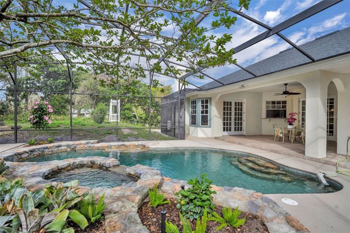 Image No.18-4 Bed House for sale