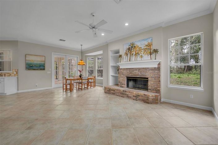 Image No.25-4 Bed House for sale