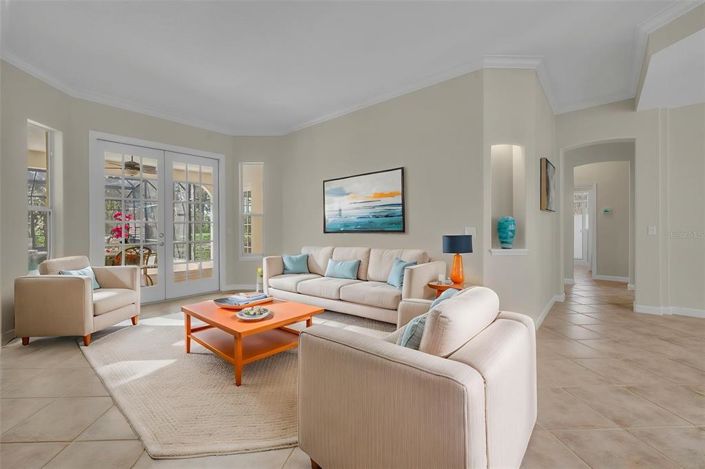 Image No.9-4 Bed House for sale