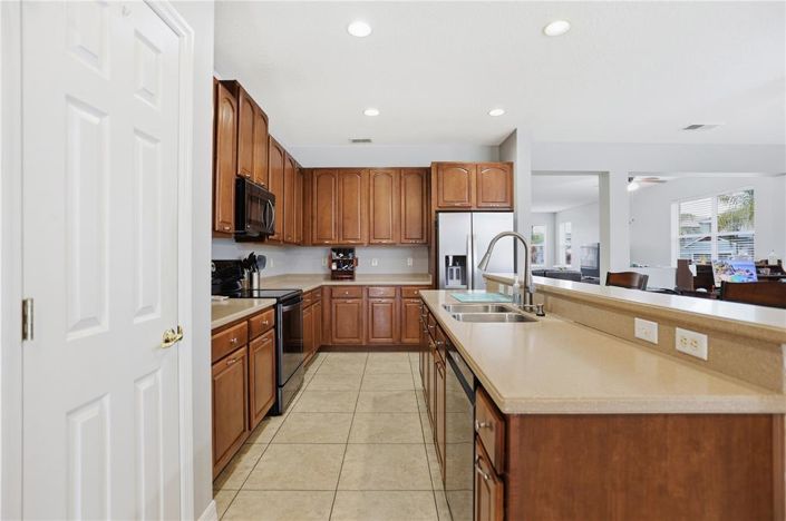 Image No.10-4 Bed House for sale