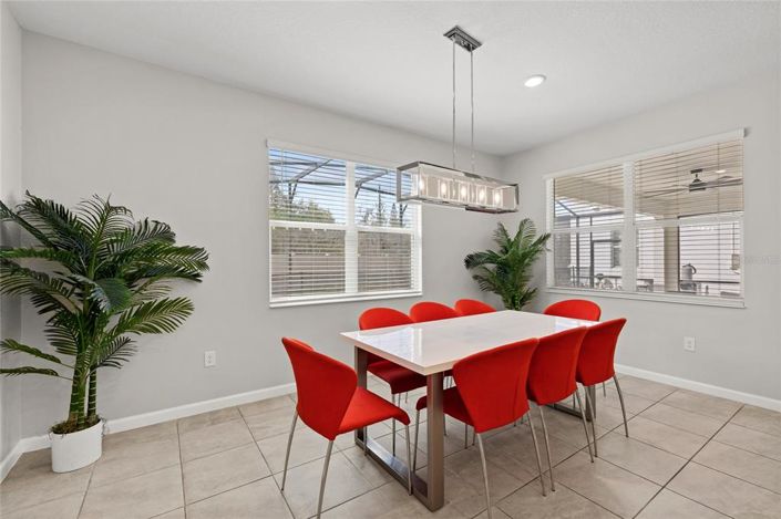 Image No.14-6 Bed House for sale