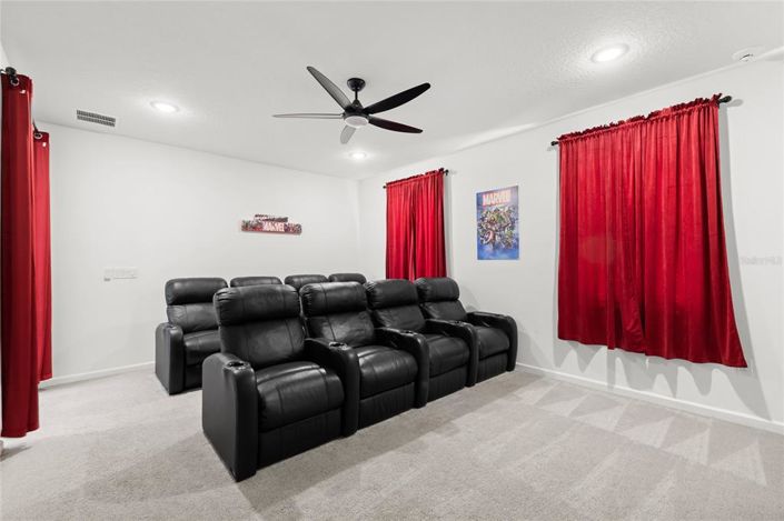 Image No.26-6 Bed House for sale