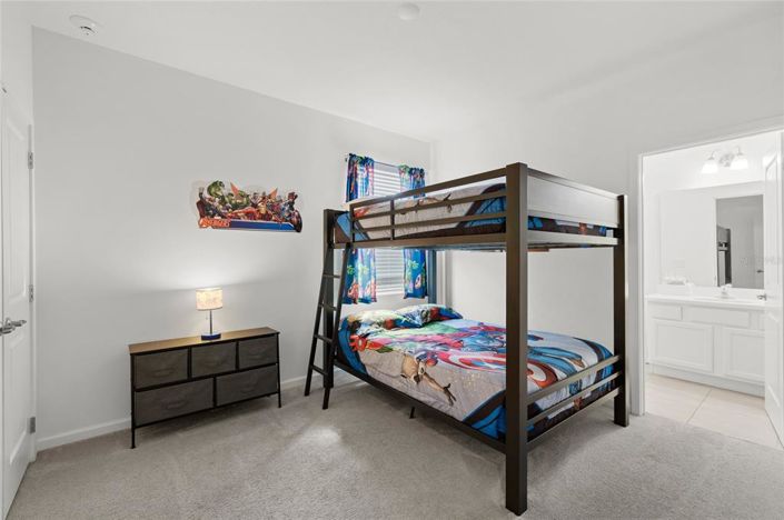 Image No.27-6 Bed House for sale