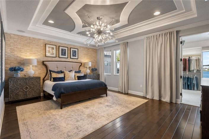 Image No.18-5 Bed House for sale