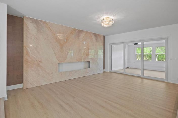 Image No.13-3 Bed House for sale