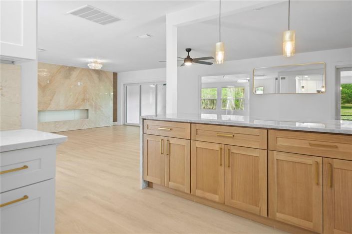 Image No.15-3 Bed House for sale