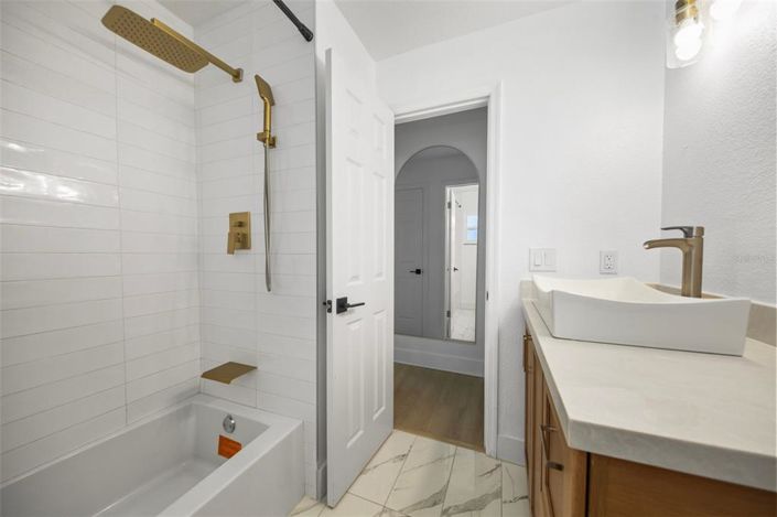 Image No.32-3 Bed House for sale