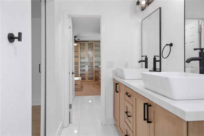 Image No.40-3 Bed House for sale