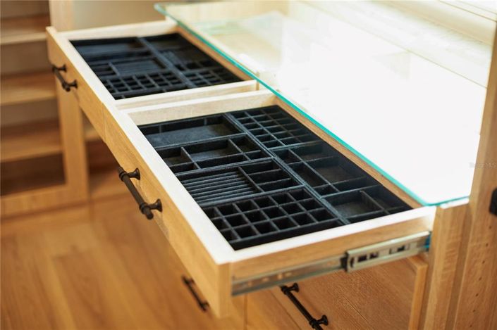 Image No.44-3 Bed House for sale