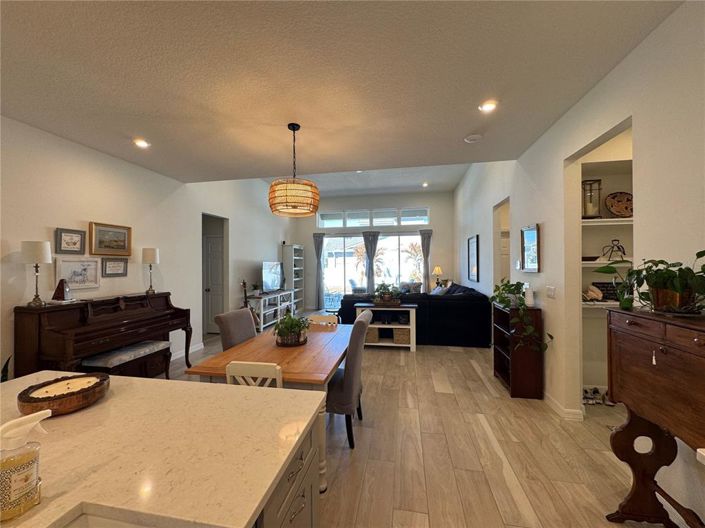 Image No.13-4 Bed House for sale