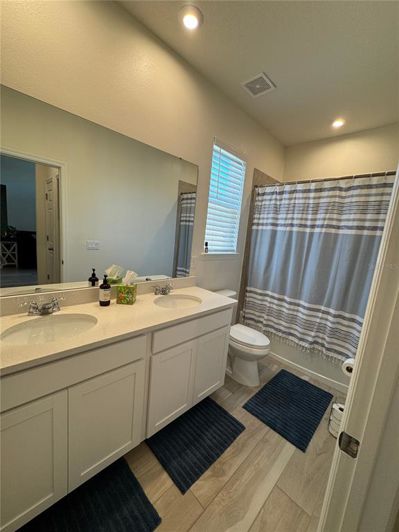 Image No.25-4 Bed House for sale