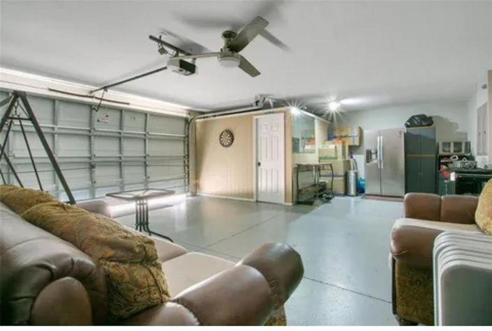 Image No.19-7 Bed House for sale