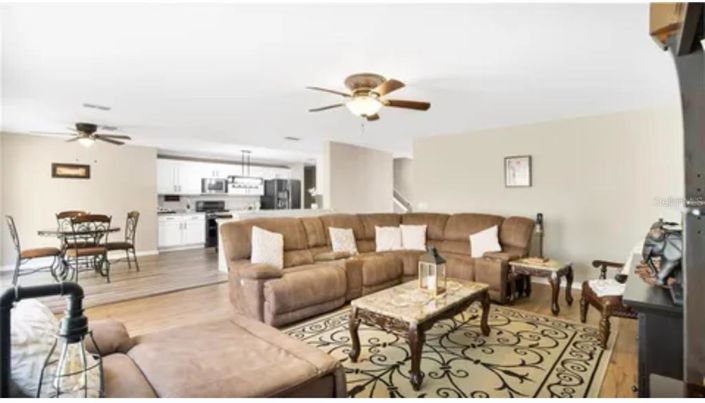 Image No.7-7 Bed House for sale