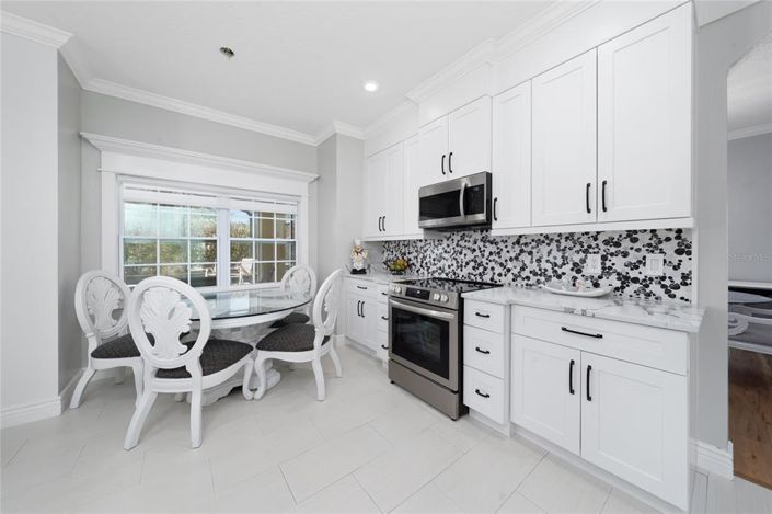 Image No.14-5 Bed House for sale