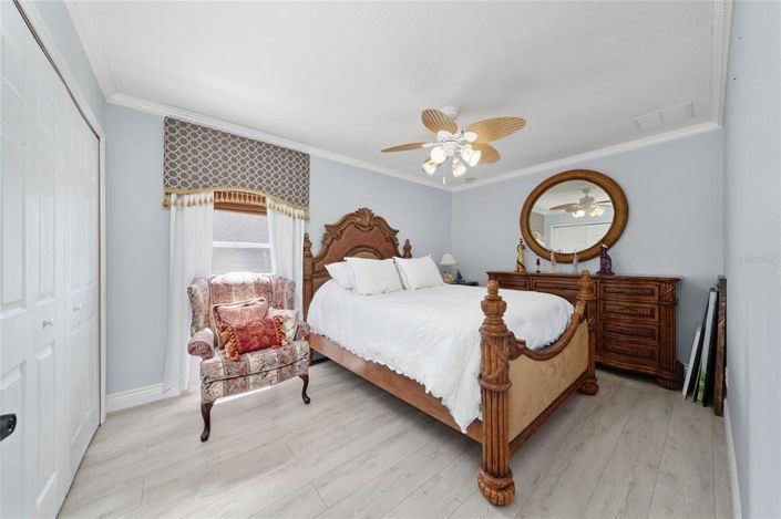 Image No.23-5 Bed House for sale