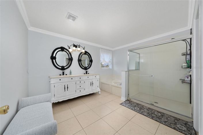 Image No.33-5 Bed House for sale