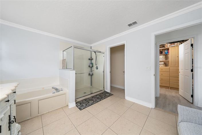 Image No.34-5 Bed House for sale