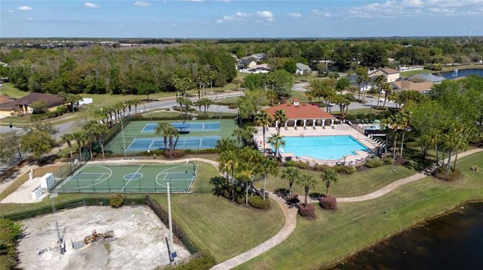 Image No.9-5 Bed House for sale