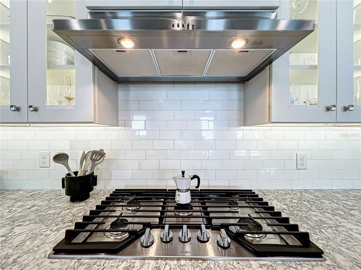 Image No.18-4 Bed House for sale