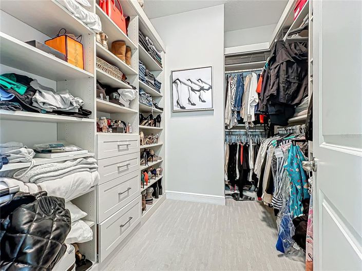 Image No.30-4 Bed House for sale