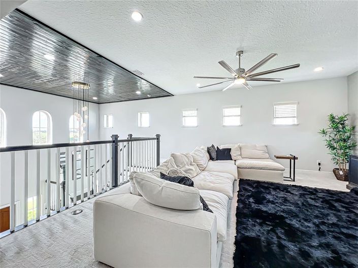 Image No.40-4 Bed House for sale