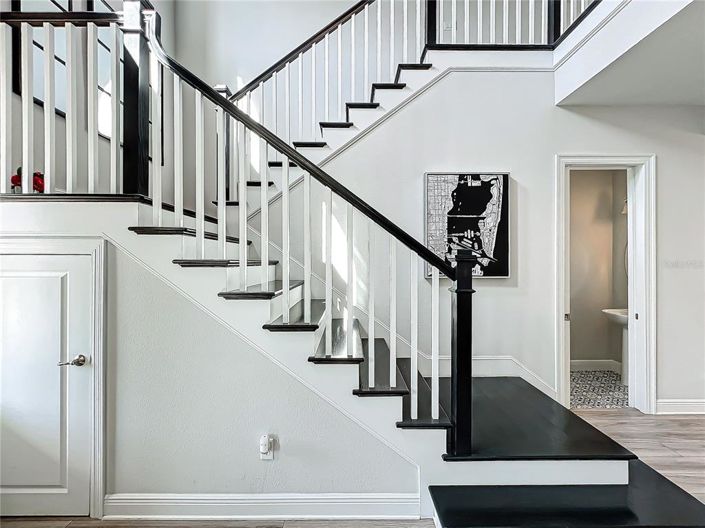 Image No.7-4 Bed House for sale