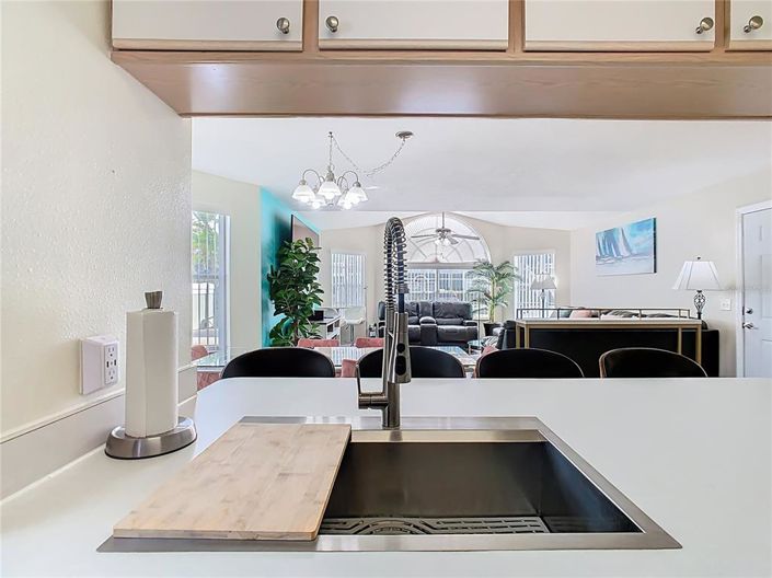 Image No.12-Appartement de 4 chambres à vendre à Saint John