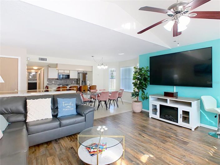 Image No.3-Appartement de 4 chambres à vendre à Saint John