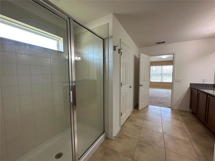 Image No.17-4 Bed House for sale