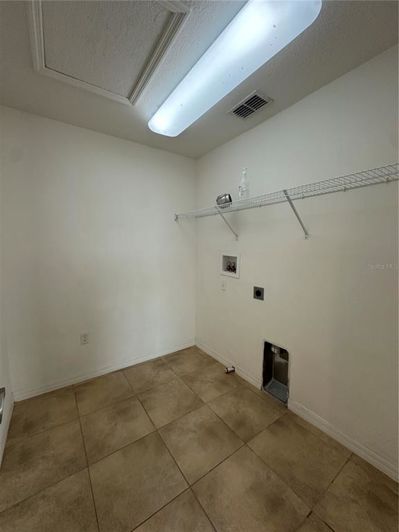 Image No.19-4 Bed House for sale