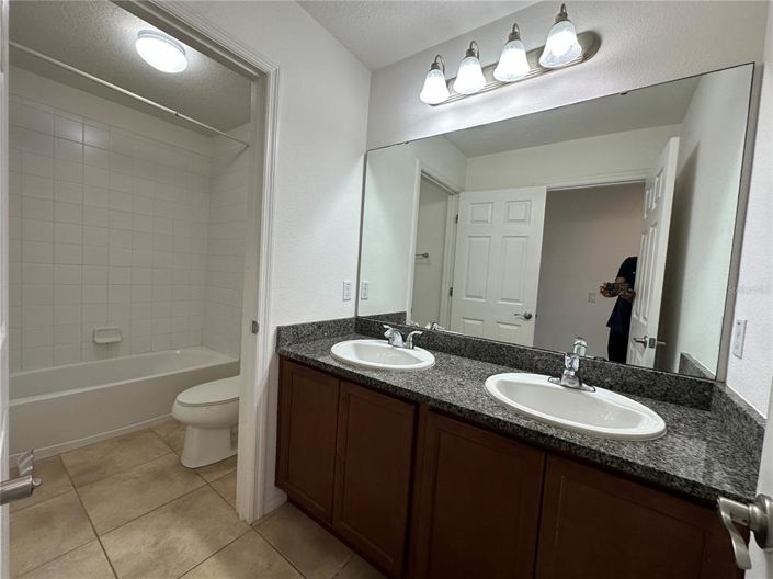 Image No.22-4 Bed House for sale