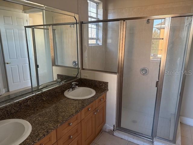 Image No.2-4 Bed House for sale