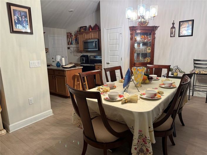 Image No.2-Maison de 4 chambres à vendre à Saint John