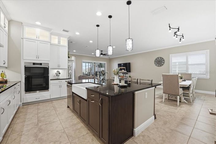 Image No.12-5 Bed House for sale