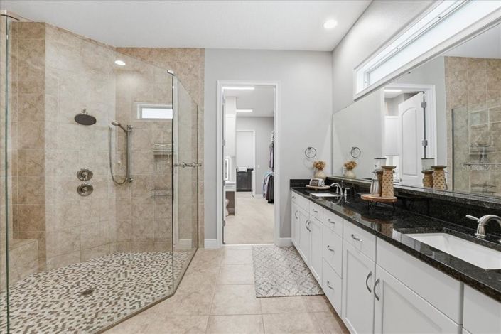 Image No.24-5 Bed House for sale