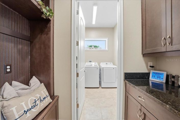 Image No.32-5 Bed House for sale