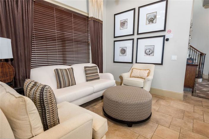 Image No.20-4 Bed House for sale