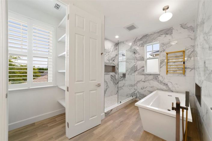 Image No.33-5 Bed House for sale